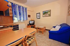 Holiday Home With Pool (4298) - Image 5