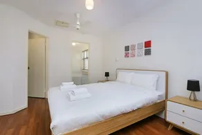 Pleasant 3 Bedroom House With Garden Close to CBD - Image 2