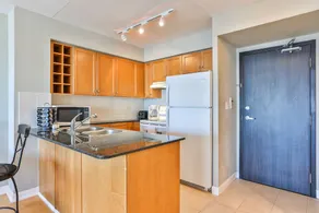 Entertainment District Modern Condo - Image 5
