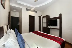 Prems Paradise - Image 3