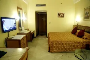 Leo Fort Hotel - Image 4