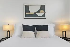 2BR Apt in Hyde Park - Algonquin 8E - Image 3