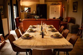 Stylish Holiday Home - Image 2