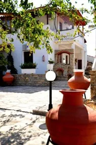 Villa Katina Apartments - Image 4