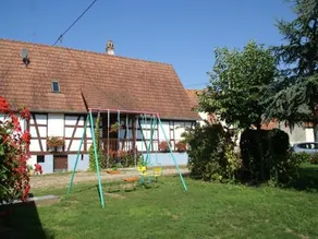 Cozy Holiday Home in Schleithal With Garden - Image 4
