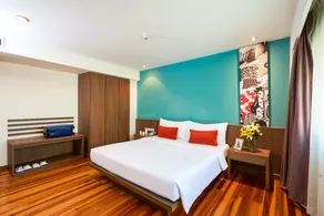 Narai Hotel - Image 2