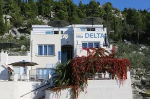 Villa Delta Apartments - Image 2