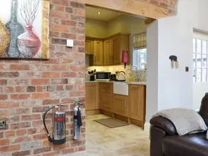 Applegate Cottage - Image 4