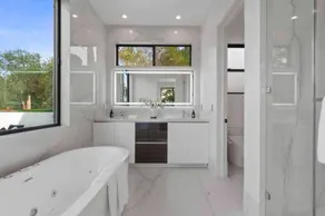 Stunning Retreat Modern Home - Image 3