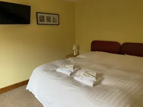 Warmans Barn House Hotel - Image 4