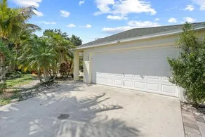 Jenson Beach 4bd 2ba home with Heated Pool - Image 3