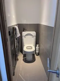 Modern Newly Renovated 3 Story House in Ebbw Vale - Image 4