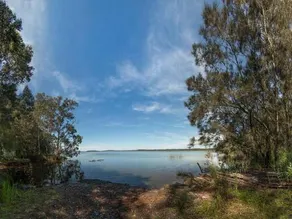 Tuppy's on the Lake - Image 3