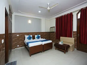 Sareen Villa Hotel - Image 3