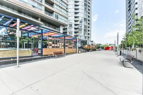 Modern High-Rise 1BR Oasis walk to CN Tower & Lake - Image 4