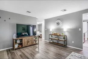 Fall Special •3BR •70”Smart TV •Great Beds •Extras - Image 5
