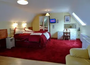 Glenmore House - Image 5