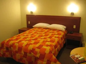 Hotel Sunflowers Inn - Image 5