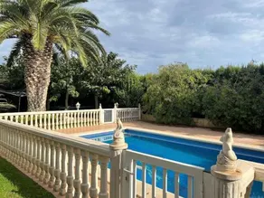 Casa Con Jardin Y Piscina En El Nau - Image 4