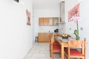 Ariadne Apartment in Plaka Beach - Image 4