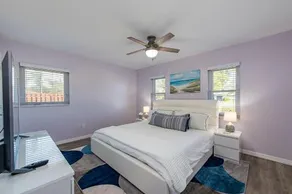 Cheerful 2-bedroom, 2 bathrooms vacation home with salted, solar heated pool! - Image 2