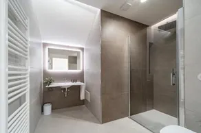Daline Holiday Rooms - Image 5