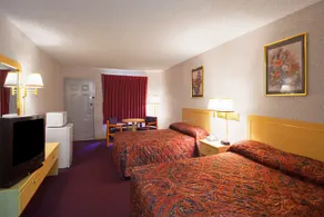 Rest Inn West Memphis - Image 4