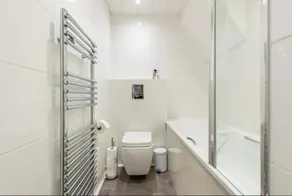 Beautiful 1 Bedroom penthouse Flat - Image 3