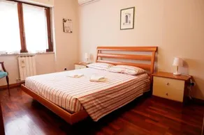 Roman Holiday House - Image 2