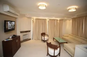 Avillion Holiday Apartments - Image 4