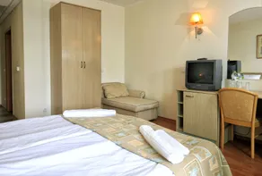 Room in Guest room - Grand Hotel Oasis - All Inclusive Double Room - Image 5