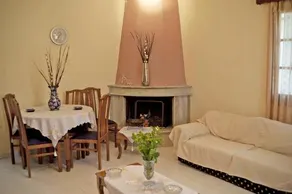 Nick And Angie House - Image 3