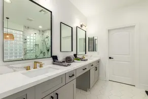 Luxurious 5 Bed 3 Bath with Resort Style Backyard, Heated Pool and Spa! by RedAwning - Image 5