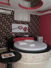 Motel Seducao (Adults Only) - Image 2