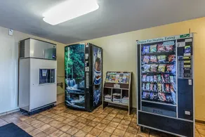 Motel 6 LaCrosse - Image 5