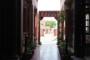 Hotel Desert Winds - Image 3