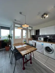 2 Bedroom Apartment In Abbey Road - Image 4