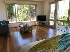 Offshore Retreat - Image 2