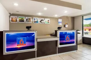 Lafayette Garden Inn - Image 3