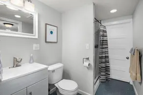 2 Bedroom House - Image 4