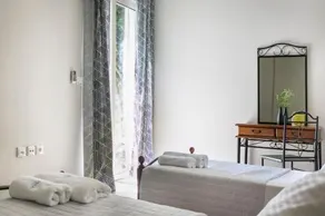 Sea View Villa in Skala - Image 5