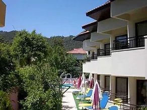Bonjour Hotel - Image 1