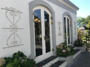 1 on Mona B & B - Image 4