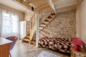 La CÃ©lestine Belle maison en pierre de 250m2 avec jardin - Image 3