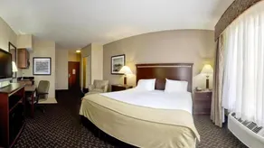 Holiday Inn Express Hotel & Suites Miami - Image 5