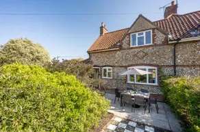 Fairstead Cottage - Three Bedroom House, Sleeps 6 - Image 4