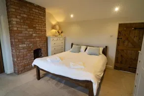 Welsh Cottage with Hot Tub - Jubilee House - Image 5