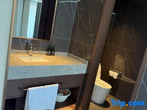 Xinhai International Hotel (Tianshui South Station Shengda Plaza Branch) - Image 2