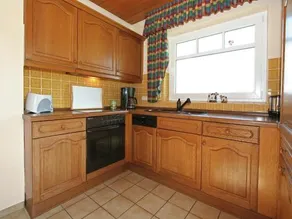 A Detached Holiday Home in a Highly Scenic Area - Image 5