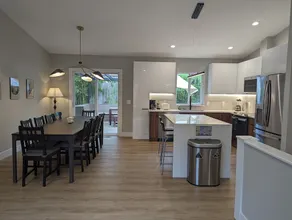 Seattle Vacation Home The Newsroom - Image 5